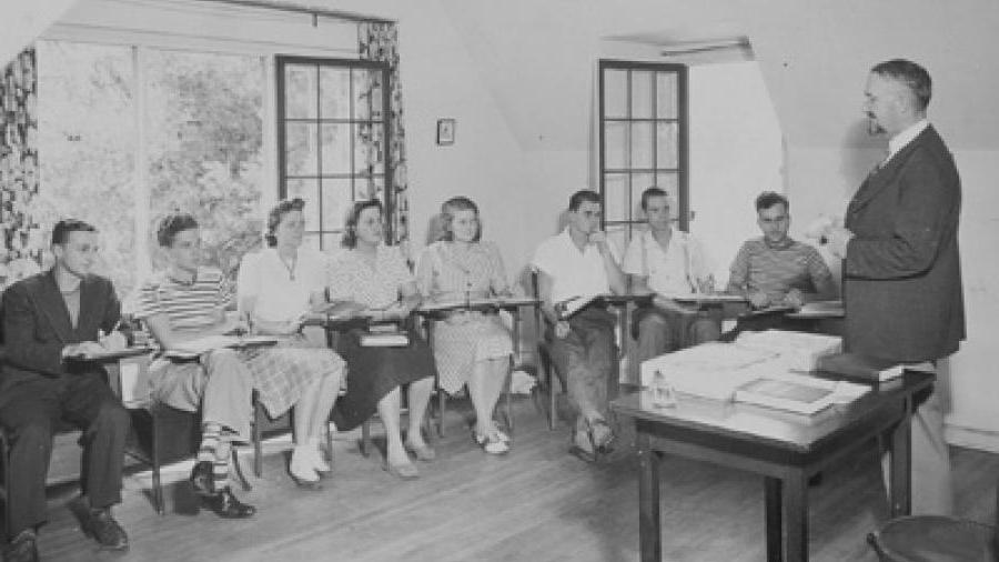 1940s classroom